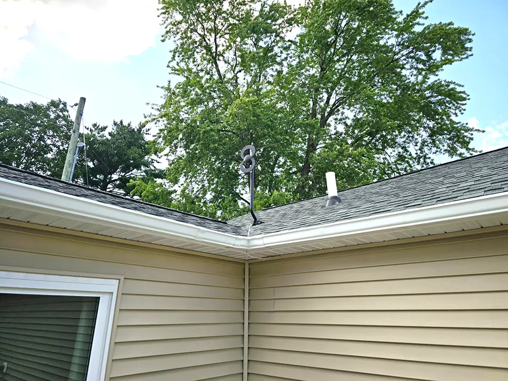 This is the discreet roof-top antenna that delivers approximately 40 digital, high-quality local channels for FREE. It’s a simple, reliable setup that keeps you connected to news, sports, weather, and entertainment across the area while saving you money.